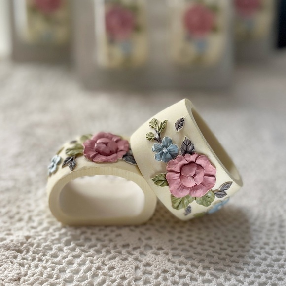 Vintage Napkin Rings Set of 8 Floral Pfaltzgraff in Floral Tea Rose - Picture 2 of 8